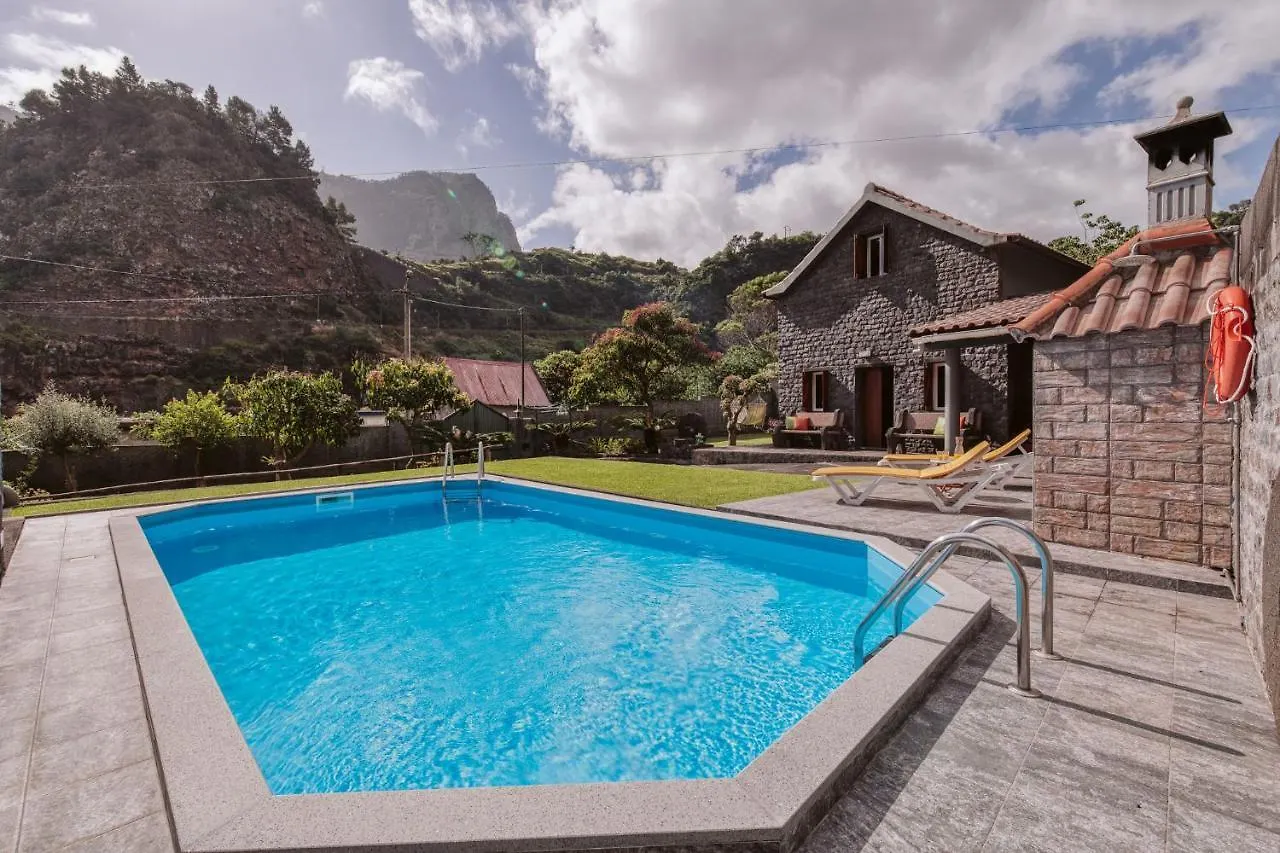 Villa Casa Da Pedra By Amazing Madeira Santana  Santana (Madeira)
