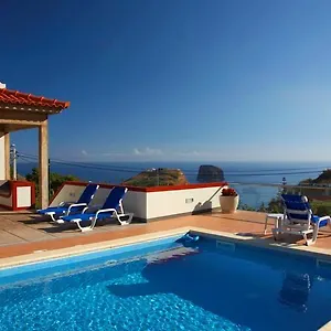 Villa Ricardo, Porto Da Cruz